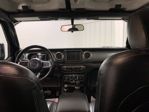 Used 2021 Jeep Wrangler Unlimited Sahara w/ Cold Weather Group image 16