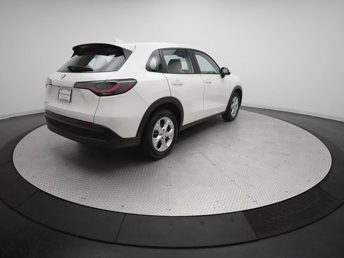 Certified 2023 Honda HR-V LX image 35