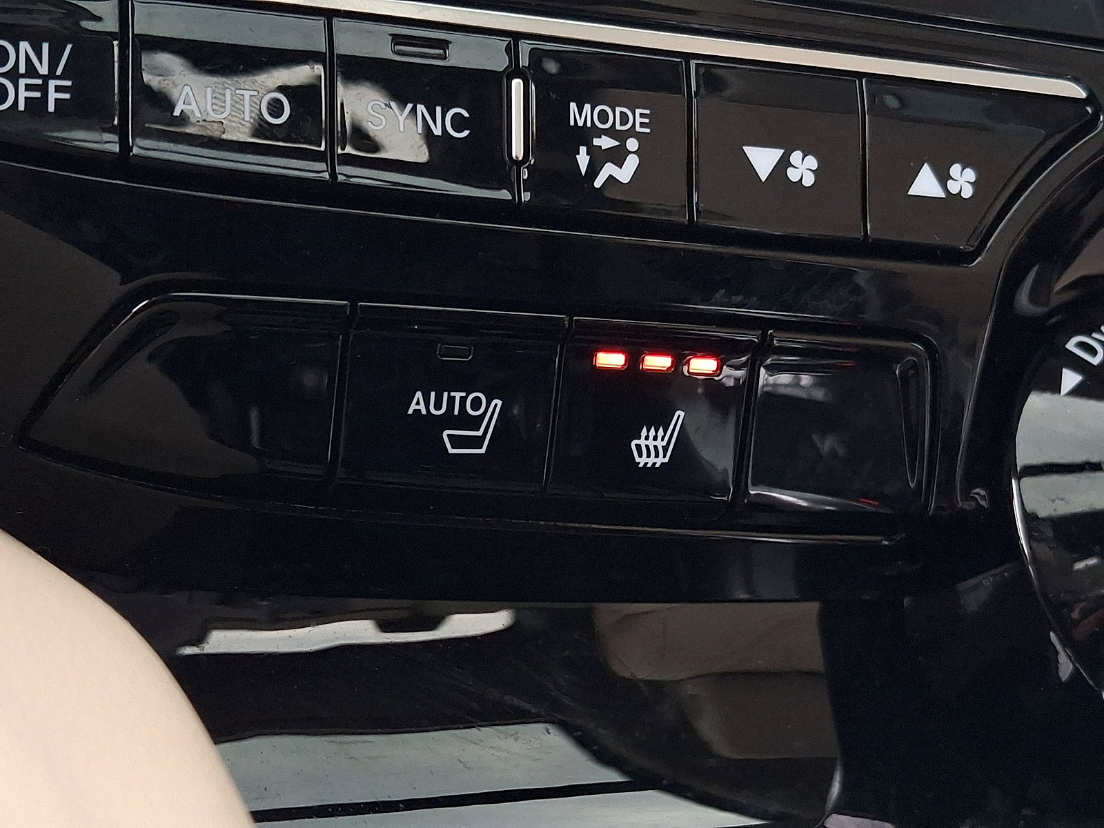 Certified 2024 Acura MDX w/ Technology Package AWD/4WD image 25