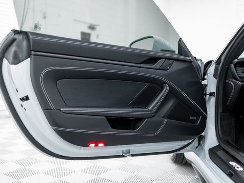 Used 2026 Porsche 911 GT3 image 38