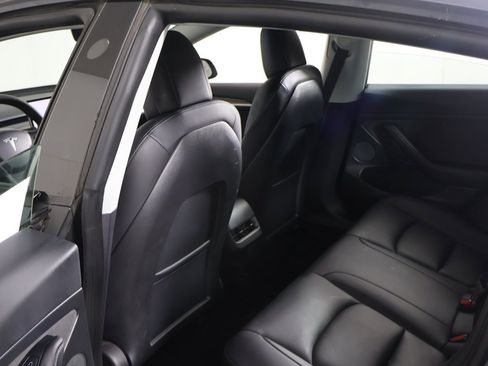Used 2023 Tesla Model 3 Standard Range image 30