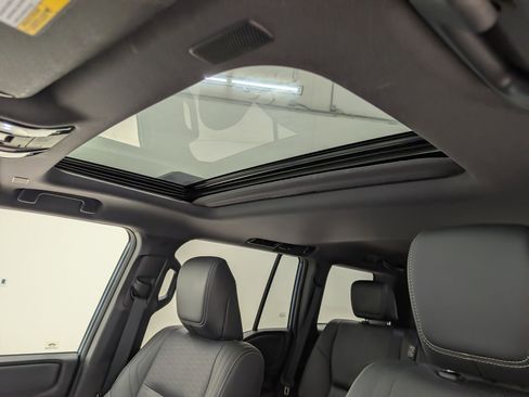 Used 2024 Toyota Land Cruiser 4WD (Natl) image 16