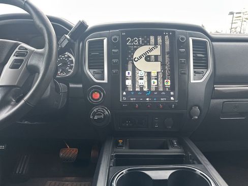 Used 2018 Nissan Titan SL w/ Midnight Edition image 19