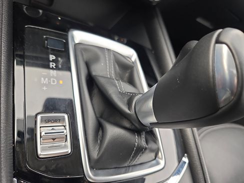 Used 2025 MAZDA CX-5 AWD 2.5 S w/ Preferred Package image 16