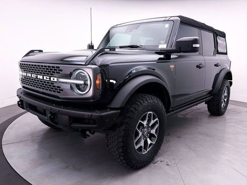 Used 2023 Ford Bronco Badlands AWD/4WD image 10