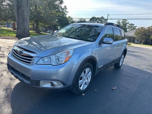 Used 2012 Subaru Outback 2.5i Premium AWD/4WD image 2