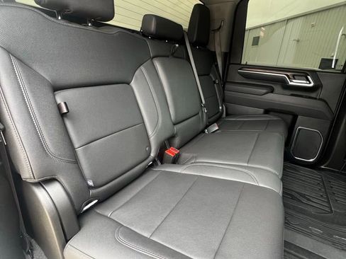 Used 2025 GMC Sierra 2500 SLT w/ SLT Convenience Package image 16