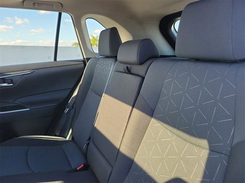 Used 2024 Toyota RAV4 XLE w/ Convenience Package image 13