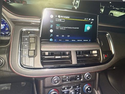 Used 2022 Chevrolet Suburban RST w/ Luxury Package image 8