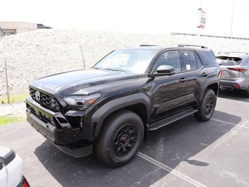 New 2026 Toyota 4Runner TRD Off-Road Premium AWD/4WD image 4