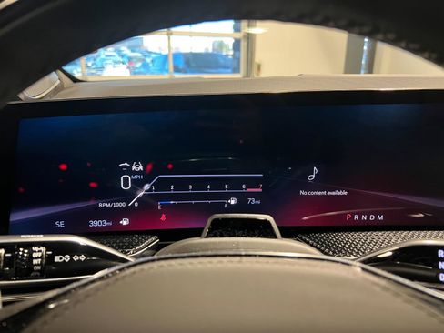 Used 2026 Cadillac Escalade V w/ LPO, ONYX Package image 12