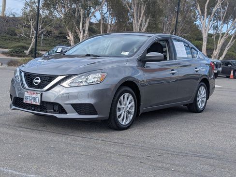 Used 2018 Nissan Sentra SV FWD image 11