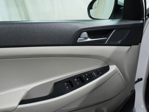 Used 2017 Hyundai Tucson SE image 19