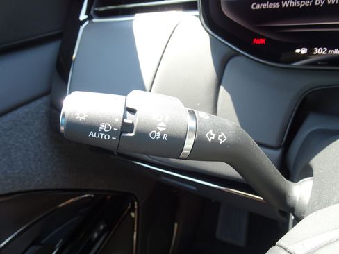 New 2025 Land Rover Range Rover Sport SE image 26