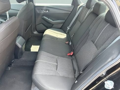 Used 2024 Honda Accord Sport image 12
