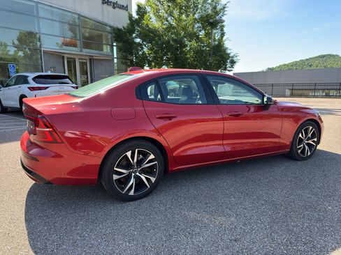 Used 2024 Volvo S60 B5 Plus AWD/4WD image 7