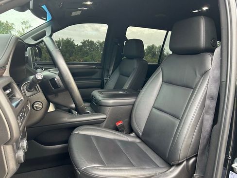 Used 2024 Chevrolet Tahoe LT w/ Luxury Package image 15