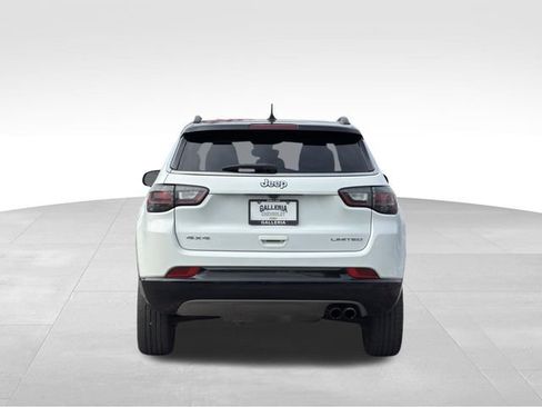 Used 2022 Jeep Compass Limited w/ Elite Group AWD/4WD image 6