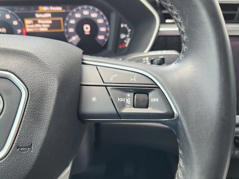 Used 2020 Audi Q3 2.0T Premium AWD/4WD image 29