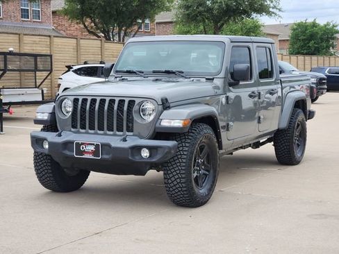Used 2021 Jeep Gladiator Sport AWD/4WD image 11