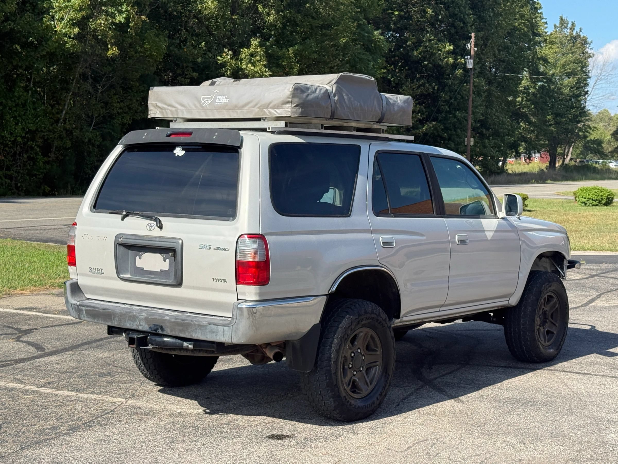 Used 1999 Toyota 4Runner SR5 w/ Upgrade Value Pkg 4 AWD/4WD image 3
