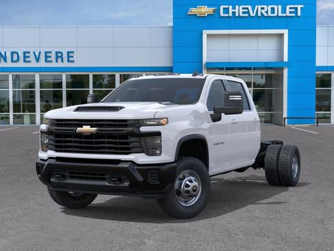 New 2026 Chevrolet Silverado 3500 W/T RWD image 8