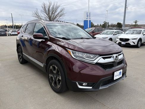 Used 2019 Honda CR-V Touring image 3