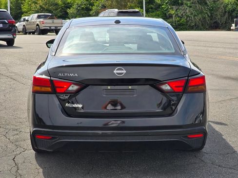 Used 2025 Nissan Altima 2.5 SV FWD image 25