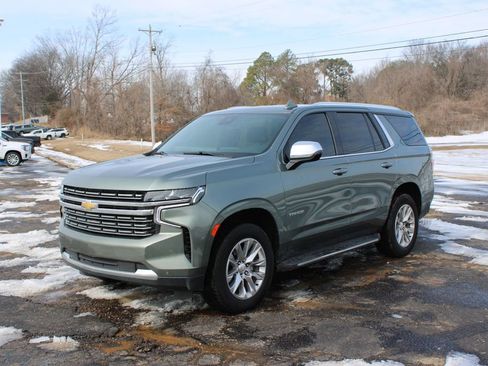Used 2024 Chevrolet Tahoe Premier image 4