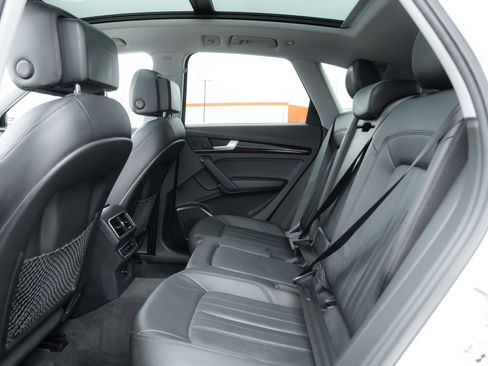 Used 2018 Audi Q5 2.0T Premium image 24