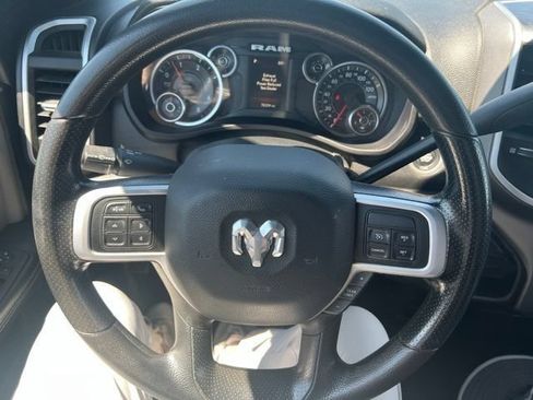 Used 2022 RAM 2500 Big Horn AWD/4WD image 38