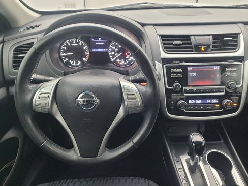 Used 2018 Nissan Altima 2.5 SV FWD image 22