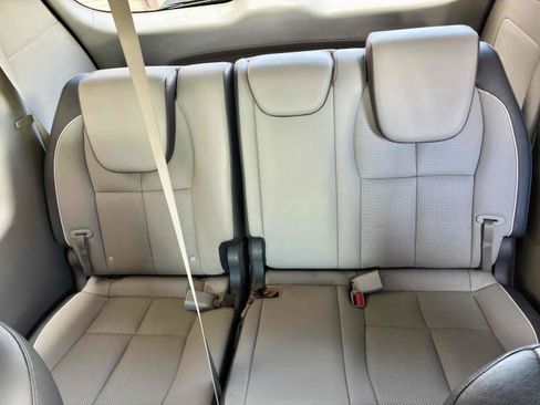 Used 2015 Kia Sedona SX FWD image 35