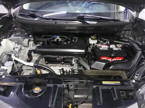 Used 2017 Nissan Rogue S AWD/4WD image 12
