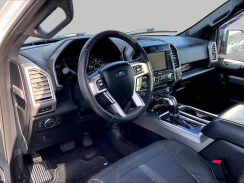 Used 2015 Ford F150 Platinum w/ Equipment Group 701A Luxury AWD/4WD image 15