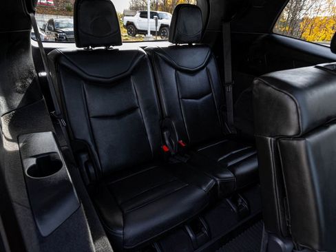 Used 2025 Cadillac XT6 Sport image 30