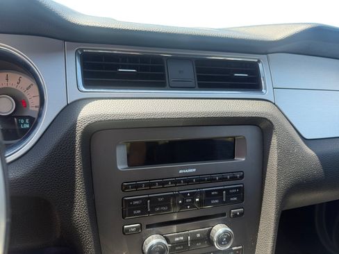 Used 2011 Ford Mustang Premium w/ 203A Rapid Spec Order Code RWD image 12