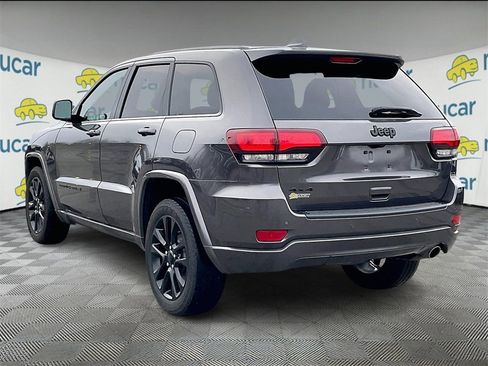 Used 2020 Jeep Grand Cherokee Altitude image 4