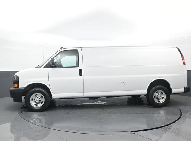 Used 2023 Chevrolet Express 2500 Extended RWD image 31