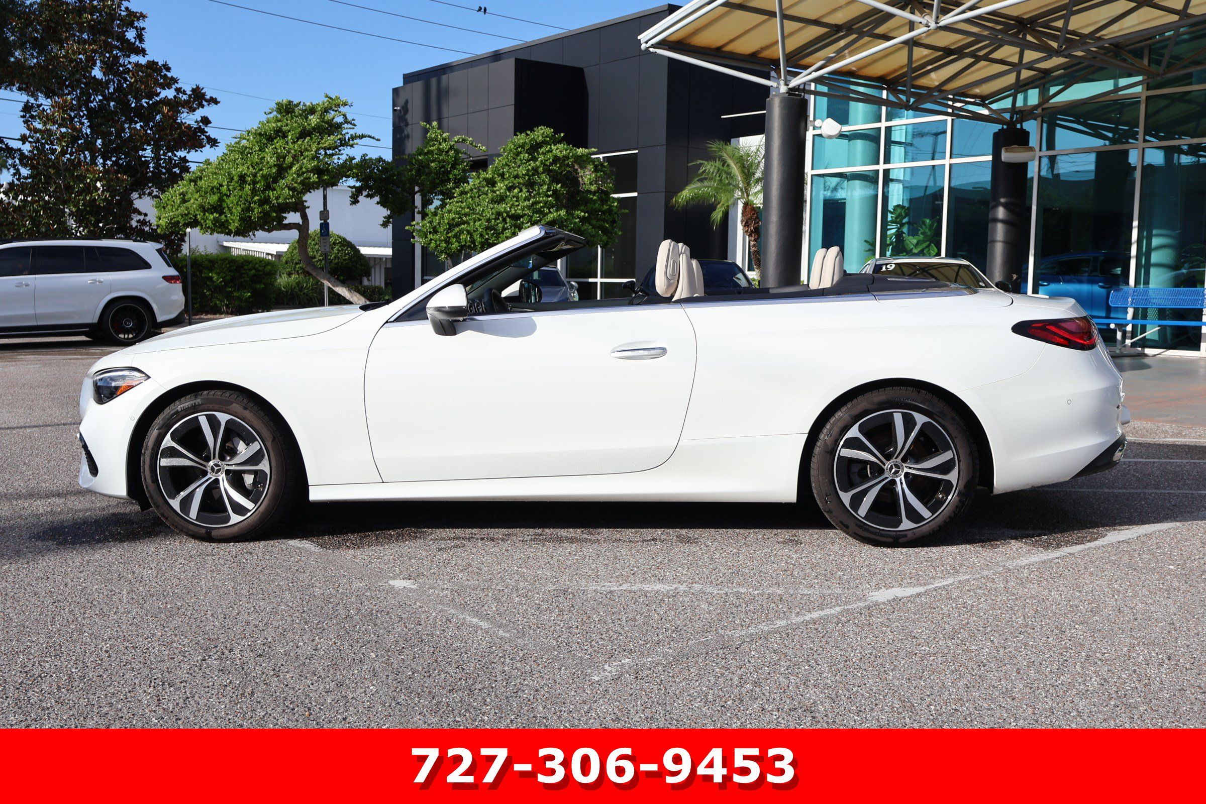 Used 2025 Mercedes-Benz CLE 300 4MATIC Cabriolet image 7