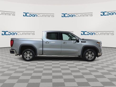 Used 2025 GMC Sierra 1500 SLT AWD/4WD image 9