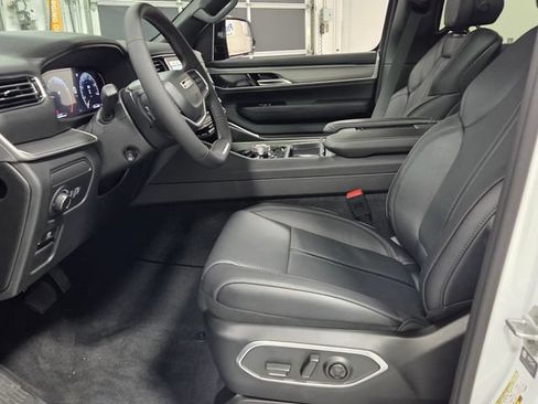 New 2026 Jeep Grand Wagoneer Limited w/ Premium Group II AWD/4WD image 5