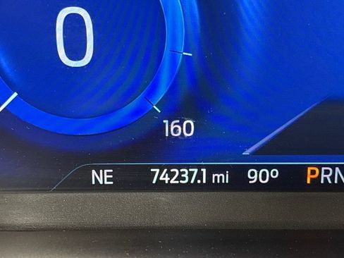 Used 2020 Ford Escape Titanium w/ Titanium Premium Package 2.0 AWD/4WD image 22