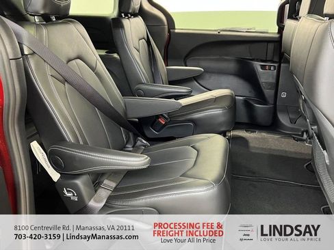 New 2026 Chrysler Pacifica Select FWD image 15
