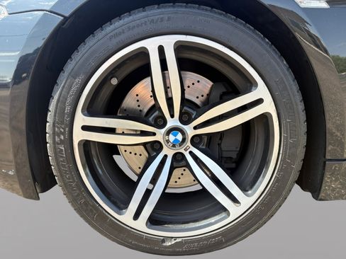 Used 2007 BMW M6 Convertible RWD image 9