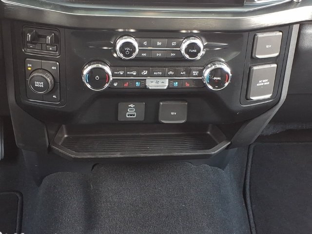 Used 2024 Ford F350 Lariat AWD/4WD image 26