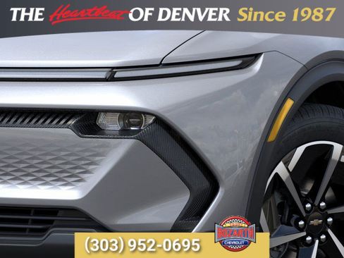 New 2026 Chevrolet Equinox EV LT FWD image 11
