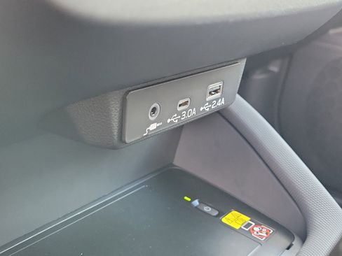 Used 2026 Subaru Forester Premium image 30