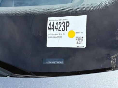 Certified 2023 Mercedes-Benz EQS 580 4MATIC SUV image 4