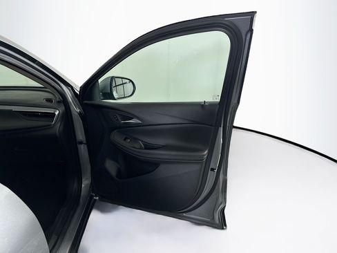 Used 2025 Buick Encore GX Preferred FWD image 30